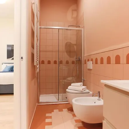 The Rent - Characterful Two-bedroom Flat Steps From Palestro Apartment