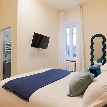 The Rent - Characterful Two-bedroom Flat Steps From Palestro Milan